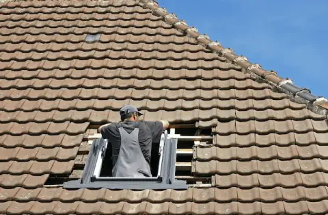 Pose de velux - Merry-la-Vallée
